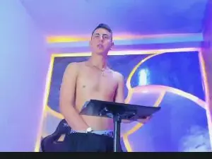 Cam4 Watch Live Sex Cams of Handsome_boys_