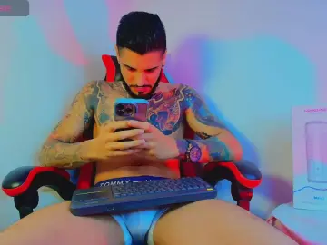 Cam4 Watch Live Sex Cams of amodeus_bael