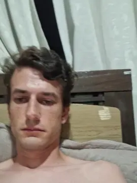 Cam4 Nude Webcam of skinnyboy03