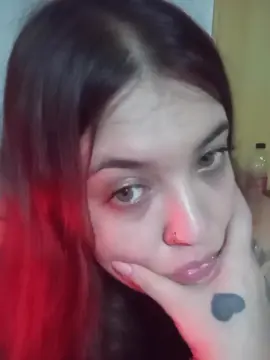 Cam4 Free Live Porn of Scarletjh