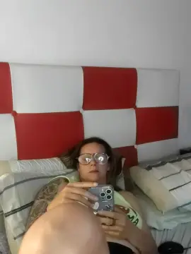 Cam4 Sex Cam of desireemilf