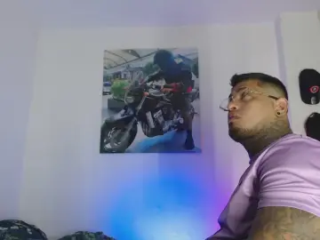 Cam4 Sex Chat of SR_Fuerte