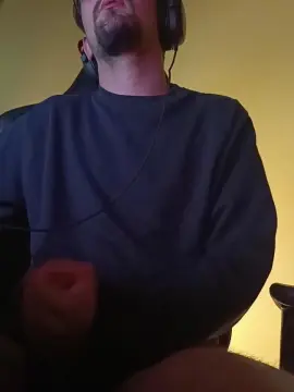 Cam4 Sex Cam of miguel2548