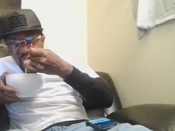 Cam4 Adult Webcam of BoldlySavage