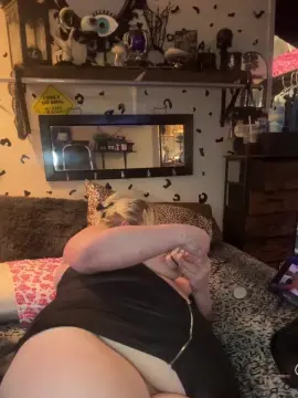 Kinkyster1990 from cam4