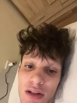 Cam4 Live Porn of AndreaHornyDick