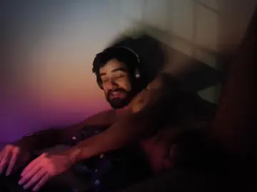 Cam4 Sex Chat of CocckDesttroyer