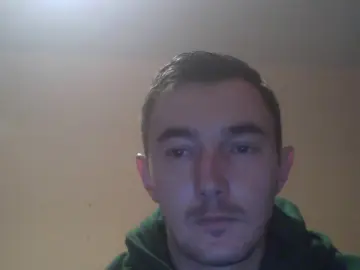 Cam4 Watch Live Sex Cams of robert9995