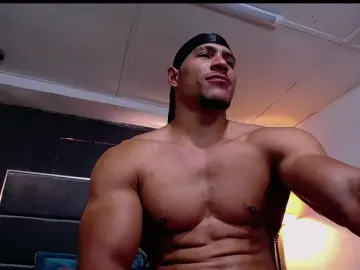 Cam4 Free Live Porn of teddyfit_19cm