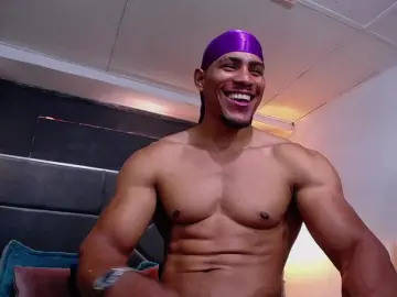 Cam4 Adult Webcams of teddyfit_19cm