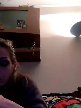 Lavedovanera86 from cam4