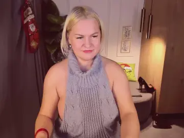 Cam4 Free Live Porn of YolandaKiss