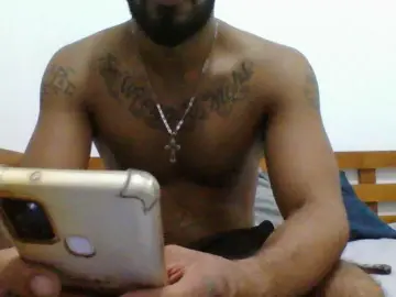 Cam4 Live Sex of ralph2k22