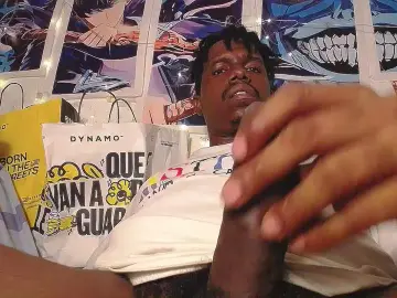 BlackRunning22 from cam4