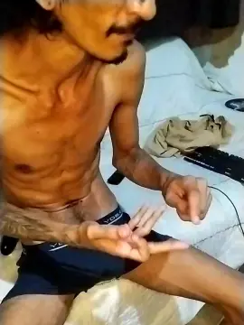 Cam4 Nude Webcam of Theyllors2