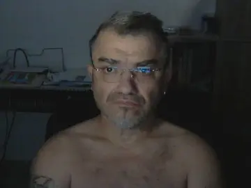 ptitbout69 from cam4