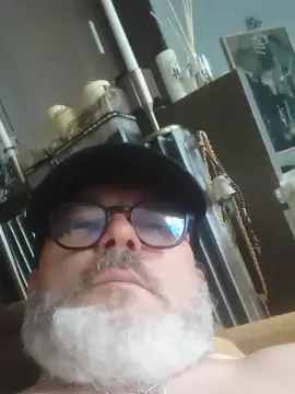 Cam4 Watch Live Sex Cams of D4DLou1sX