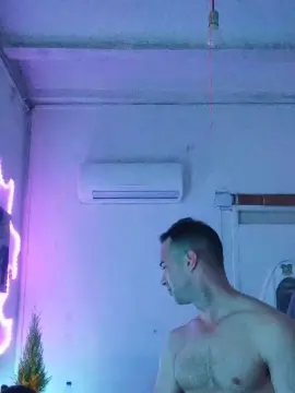 Cam4 Sex Cam of DAVIDBIGKOCK