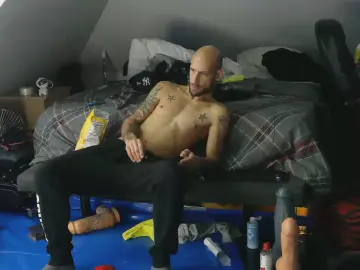 Cam4 Free Live Porn of FFMAK87