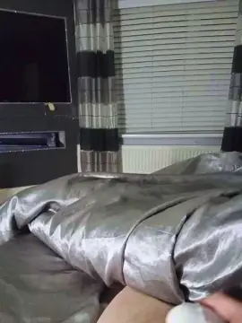 Cam4 Free Live Porn of Malehorny54