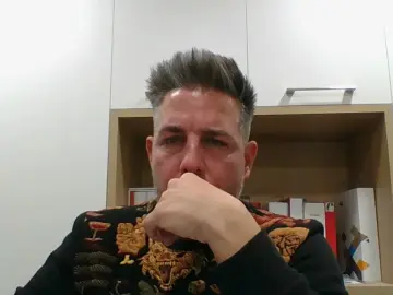 Cam4 Live Porn of Bcnbcn78