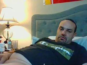 Cam4 Free Live Porn of Captainstabbin