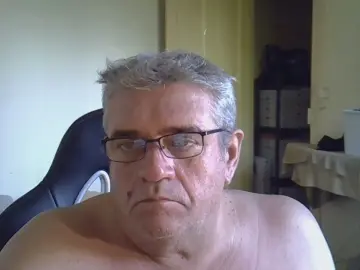 Cam4 Live Porn of _Hippo_