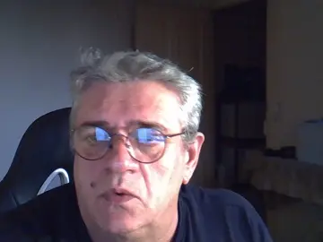 Cam4 Sex Cam of _Hippo_