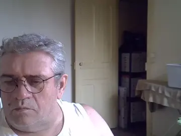 Cam4 Private Sex Chat of _Hippo_