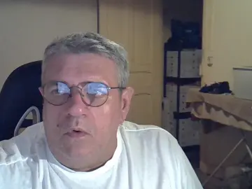 Cam4 Live Porn of _Hippo_