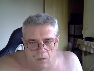 Cam4 Adult Video Chat of _Hippo_