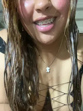 Cam4 Watch Live Sex Cams of Laurisexi