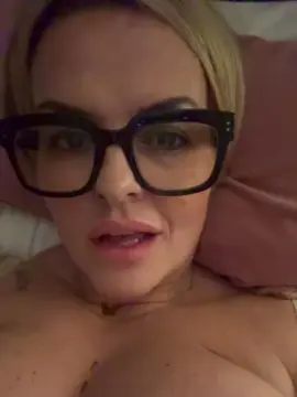 Cam4 Best live sex cam show of Naughty_Regan26