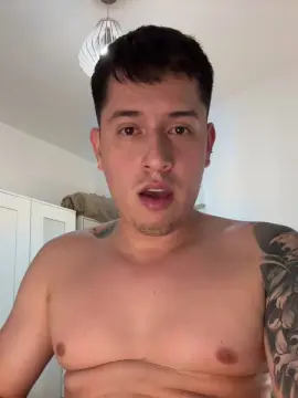 Cam4 Nude Webcam of Lucho_24