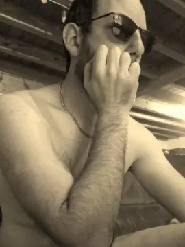 Cam4 Live Porn of BrunJulienMetis