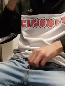 Cam4 Live Porn of SkinnyBoy06