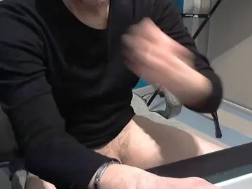 Cam4 Live Sex Cam of chbiomale