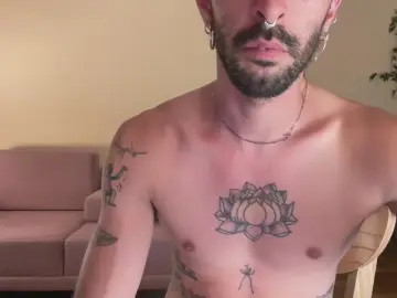 Cam4 Live Porn of NahuelB