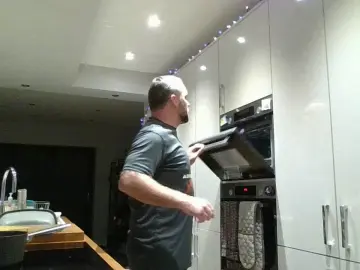 Cam4 Free Live Porn of Royal_Asshole