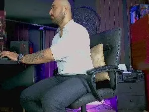 Cam4 Watch Live Sex Cams of leon_1717