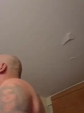 Cam4 Live Porn of mikeyjoee