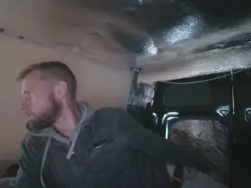 Cam4 Live Porn of BJBURN