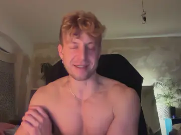 Cam4 Free Live Porn of Heikhoe69