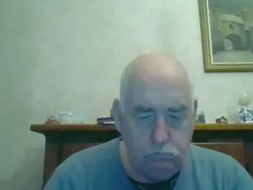 Cam4 Live Sex Cam of slet69jbottom2