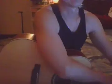 Cam4 Free Live Porn of cutenewmemory22