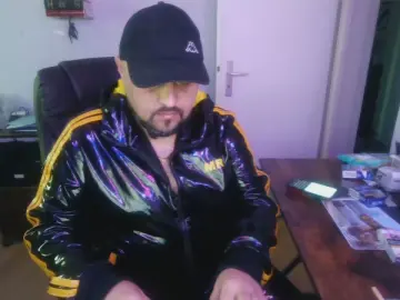 Cam4 Nude Webcam of maseratibear