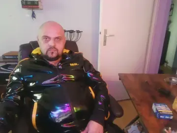 Cam4 Sex Cam of maseratibear