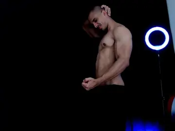 Cam4 Live Sex of antonywebb94