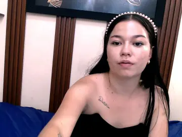 Cam4 Watch Live Sex Cams of skinnymedium526