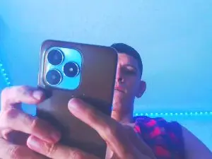 Cam4 Adult Webcam of Eugy_dirty2022